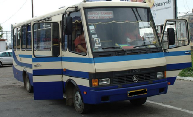 Drzwi busa zmiażdżyły głowę kobiety. Ostateczny wyrok dla ukraińskiego kierowcy!