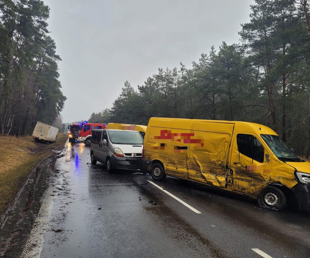 Potężny karambol na DK nr 15 pod Toruniem. Zdjęcia z miejsca wypadku