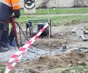 Usunięcie pomnika ks. Idziego Radziszewskiego ze skweru im. abp. J. Życińskiego