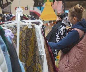 Babi Targ, czyli wielkie wietrzenie szaf w Bydgoszczy [ZDJĘCIA]