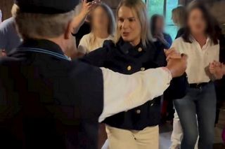 Porwał Martę Nawrocką do tańca 