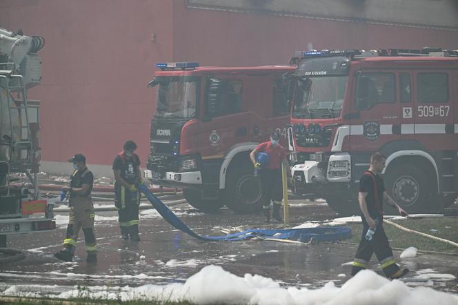 Służby ostrzegają! Alarmowy poziom amoniaku w związku z pożarem w Krośnie