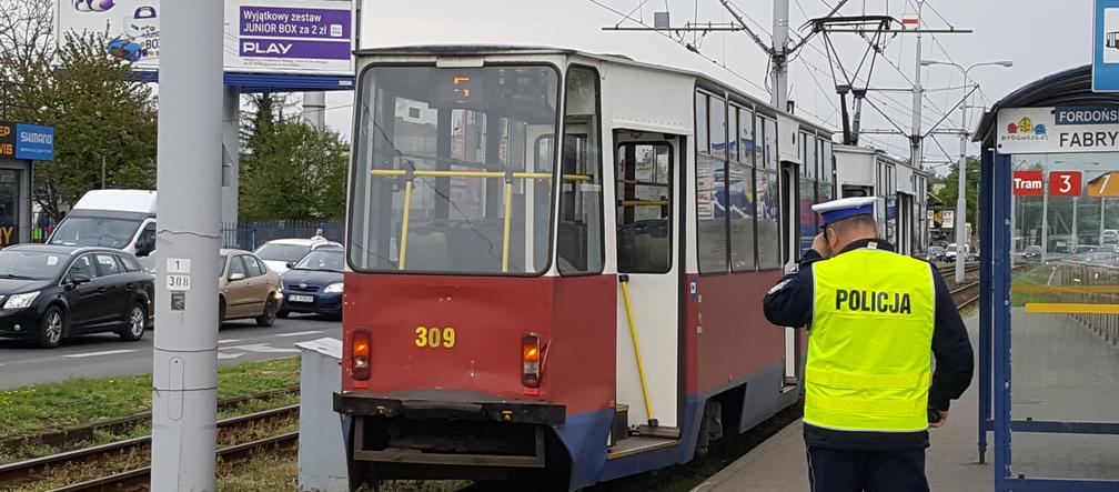 Zderzenie tramwajów na ul. Fordońskiej w Bydgoszczy [ZDJĘCIA]