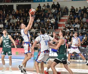 Arriva Lotto Twarde Pierniki Toruń - Legia Warszawa, zdjęcia kibiców i zawodników z meczu Orlen Basket Ligi