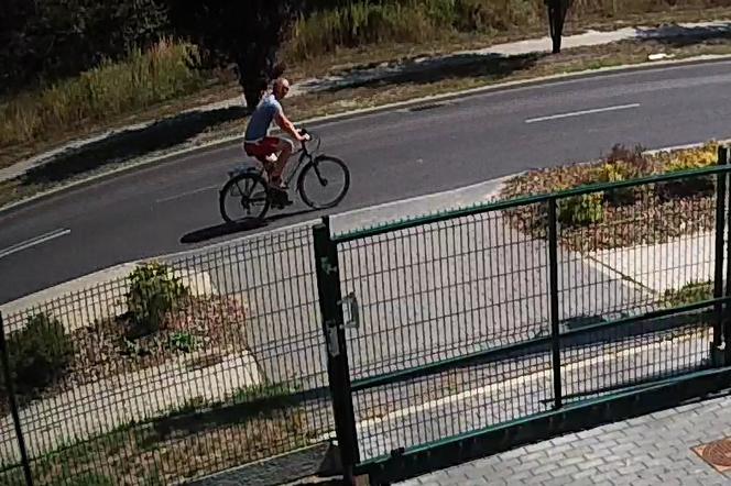 Ten mężczyzna jest poszukiwany przez policję z Bydgoszczy. Rozpoznajesz go? 