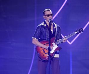 Mrozu śpiewał o Milionach monet. Dziś ma więcej hitów i sukcesów na swoim koncie