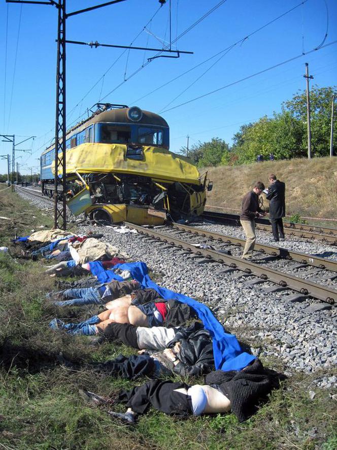 Katastrofa na Ukrainie. Pociąg zmiażdżył autobus 