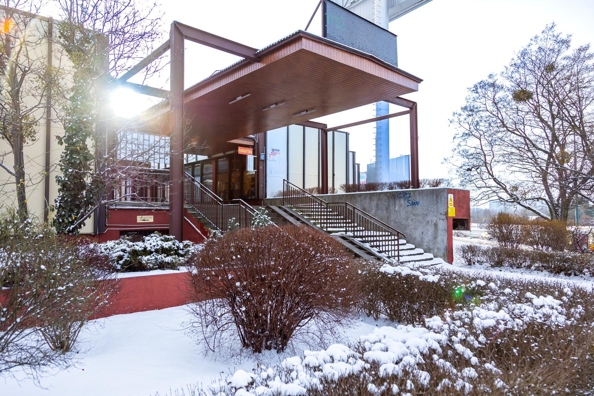 Przyczółek Grochowski - zdjęcia warszawskiego Pekinu. Zobacz, jak wygląda najdłuższy blok w Polsce