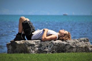 Urlop regeneracyjny dla każdego pracownika? Rewolucyjna propozycja Związkowej Alternatywy!