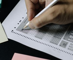 Matura 2025: rozszerzenia umiłowane przez maturzystów. Te przedmioty wybierają najczęściej