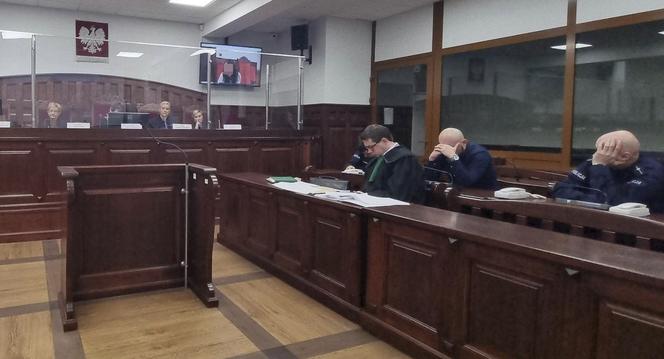 Artur utopił Mariana w szambie. "Kazał mi sprzątać krew z podłogi w kuchni" zeznała kochanka 
