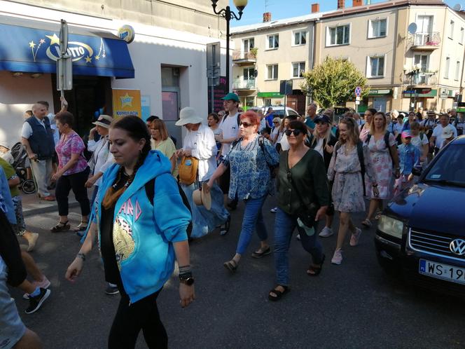 Pielgrzymi z Siedlec wyruszyli w drogą na Jansą Górę