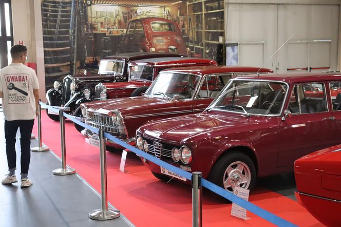 Retro Motor Show rozpoczęte! Wyjątkowe samochody na MTP!