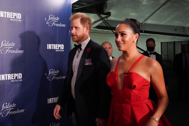 Meghan i Harry w końcu się na to zdobyli. Spotkają się z królową po ponad dwóch latach! 