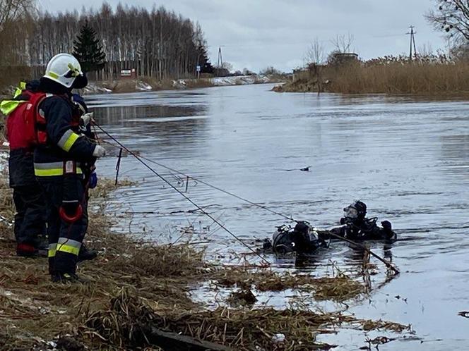 Tykocin. Poszukiwania w rzece Narew