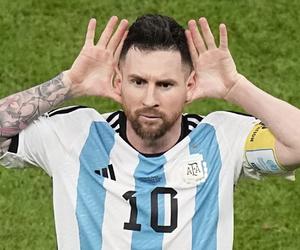Leo Messi wpadł w szał po meczu! Na co się gapisz głupku?! - tak wykrzykiwał do Holendra! [WIDEO]