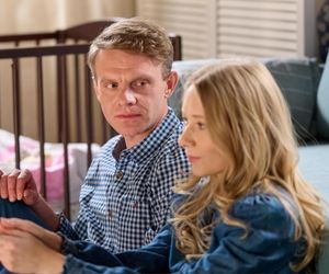 Na Wspólnej odc. 3994. Kamil Hoffer (Kazimierz Mazur), Łucja Agier (Magdalena Kaczmarek)