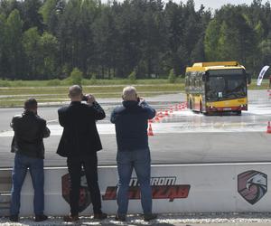 Autobusy w poślizgu! Kto tym razem okazał się najlepszym kierowcą autobusu? 