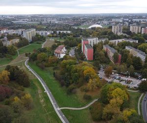 Park Rury w Lublinie w jesiennej odsłonie! Zobacz koniecznie jak teraz wygląda. Zdjęcia z ziemi i nieba