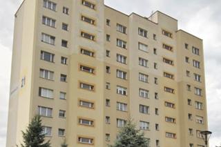 Emeryci z Krosna boją się agresywnych osiłków. Prawnik z Wrocławia zamienił ich życie w koszmar