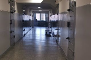Pleszew. Siadł za kierownicą, a nie powinien. Teraz POSIEDZI - za kratami