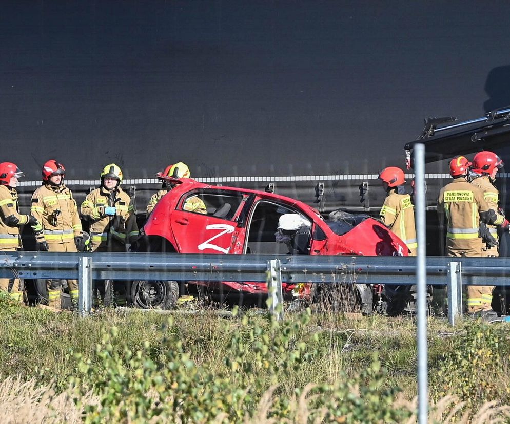 Ciężarówka zmiażdżyła auto nauki jazdy