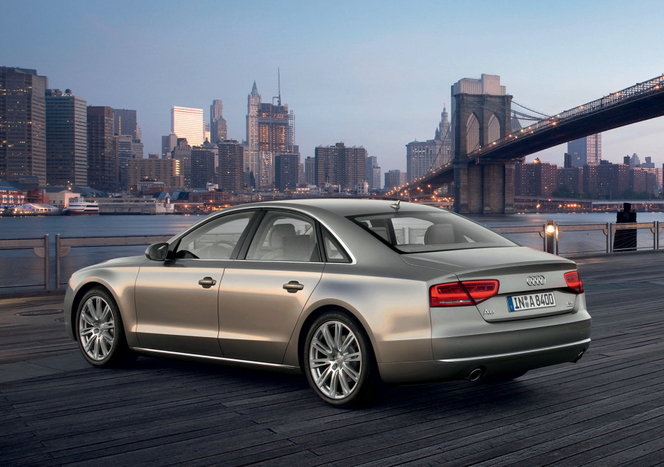 Audi A8 sedan, model 2011