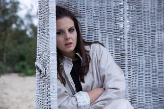 Motyw, odc. 2. Luiza (Grażyna Sobocińska) i Czarna (Agata Turkot) w młodości