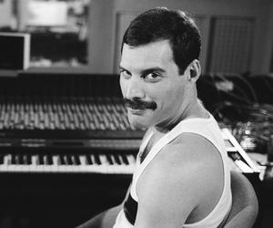 Niewiarygodne, co wokalista Slade sądził o Freddie Mercurym: Powiedziałem, mu, że...