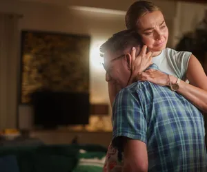 Koniec Przyjaciółek. Inga uwięziona przez psychopatę Rafała w ostatnim 242 odcinku. Co jej zrobi kochanek?