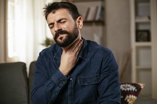 Pierwsze objawy raka płuc łatwo zignorować. Co powinno zaniepokoić? 