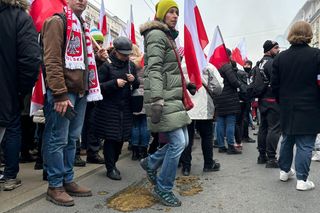 Dlaczego na Marszu Niepodległości śmierdziało? Końskie łajno to nie wszystko