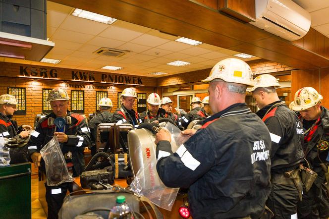 W kopalni Pniówek rozpoczęła się kolejna faza akcji poszukiwawczej zaginionych górników