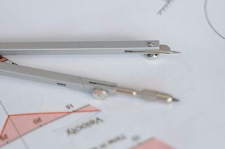 Matura 2025: Czy można mieć cyrkiel? To warto wiedzieć przed egzaminem z matematyki!