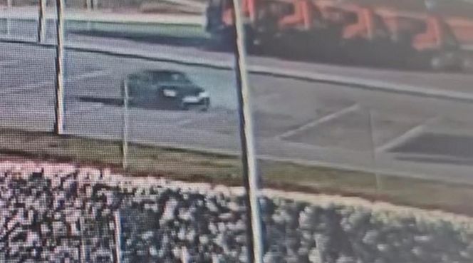 Szalony drift na parkingu w Piasecznie! Myślicie, że to wszystko? Kierowca nie miał prawa jazdy od roku!
