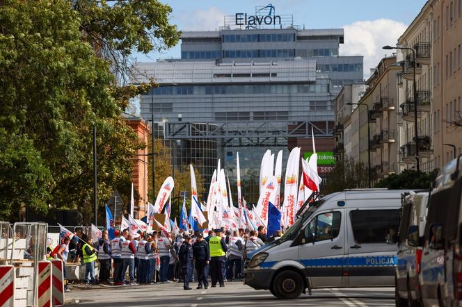 Związkowcy z BEKO protestowali przed ambasadą Turcji 