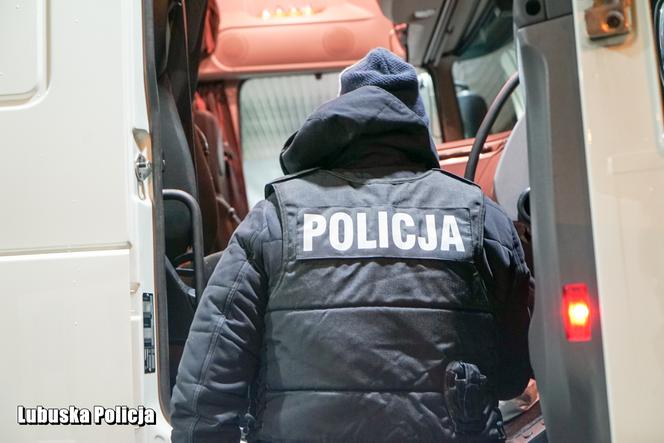 Policjanci kryminalni odzyskali TIR-a o wartości 400 tys. złotych