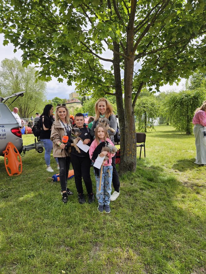 Festiwal Przyjaciół Zwierząt w Olsztynie. Park Centralny opanowały radosne pieski