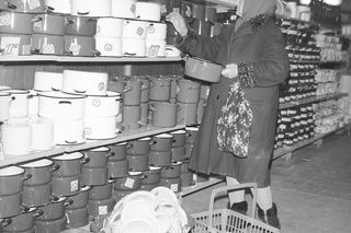 Życie na kartki, czyli jak wyglądała codzienność w PRL-u