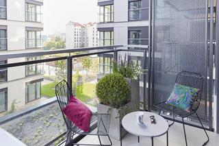 Meble na mały balkon