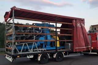 Bohaterska postawa policjantów z Działdowa. Wzięli urlop, aby pomagać powodzianom [ZDJĘCIA]