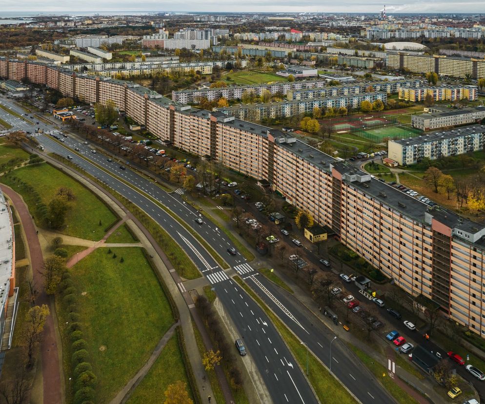 Gdański falowiec. Najdłuższy budynek mieszkalny w Polsce znajduje się na Przymorzu 