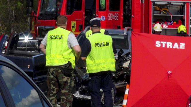 Dwie osoby zginęły na DK 2. Tragiczny wypadek w Kałuszynie!