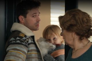 	Barwy szczęścia odc. 3035. Józefina Rawiczowa (Elżbieta Jarosik), Cezary (Marcel Opaliński), Lea (Lena Sobota)