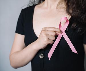 Miesiąc profilaktyki raka piersi. W Łodzi można wykonać bezpłatną mammografię