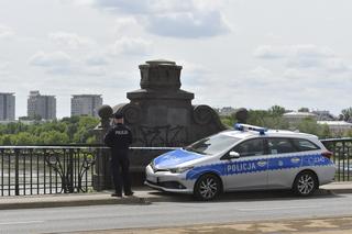 Mężczyzna spadł z Mostu Poniatowskiego