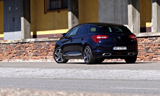 DS 5 1.6 THP Sport Chic