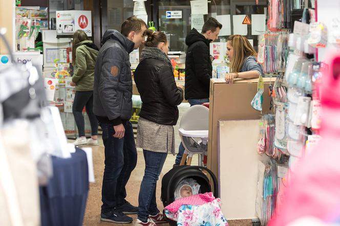 Jak skompletować wyprawkę dla dziecka? Przyjdź na nocne zakupy w sklepie Słoń i skorzystaj z rabatów oraz porad!