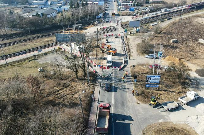 Przy przejeździe kolejowym wzdłuż ul. Grunwaldzkiej zmieni się organizacja ruchu dla pieszych i rowerzystów 