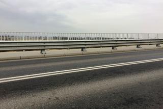 Odnowiono też most prowadzący do Niepołomic